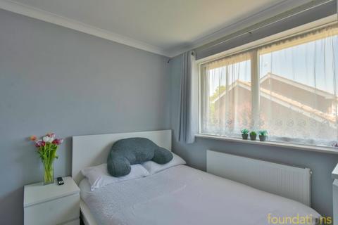 9 Gleneagles Close, Bexhill-on-sea, TN40 1UH
