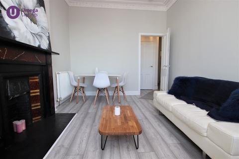 2 bedroom flat to rent, Inveresk Road, Musselburgh, Edinburgh, EH21