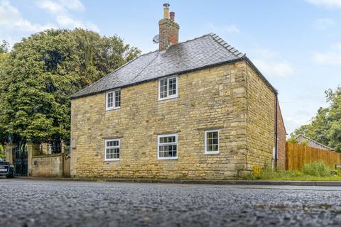 3 bedroom detached house for sale, High Street, Grantham LN5