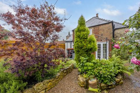 3 bedroom detached house for sale, High Street, Grantham LN5