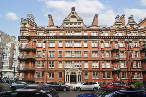 3 bedroom flat for sale, Clarence Gate Gardens, Lisson Grove, London, NW1
