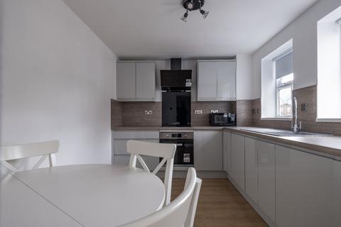 2 bedroom apartment to rent, Sovereign Court, Newcastle Upon Tyne NE2