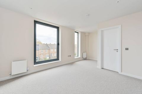 3 bedroom mews for sale, Kings Mews, London SW4