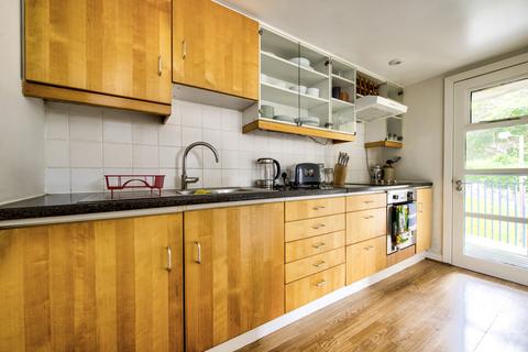2 bedroom apartment to rent, Edinburgh , Edinburgh  EH8