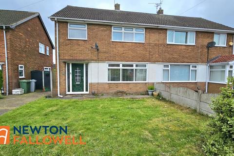 3 bedroom semi-detached house to rent, Gorseway, Clipstone Village, NG21