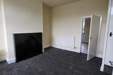2 bedroom terraced house to rent, Stockbridge Road, Padiham, BB12