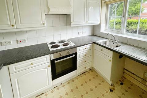 2 bedroom flat for sale, Heathcote Close, Chester, Cheshire, CH2