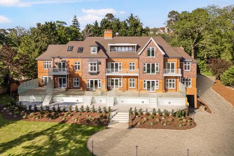 2 bedroom flat for sale, Langdon Grange, Holtwood Road, Oxshott, KT22.