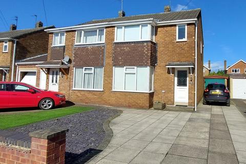 3 bedroom semi-detached house for sale, Heath Moor Drive, York YO10