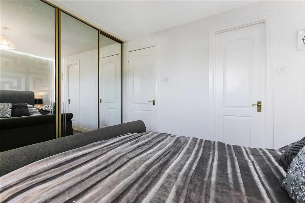 Bedroom One (2)