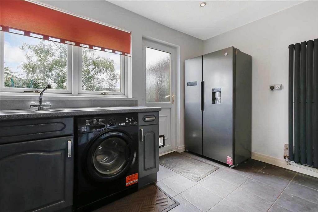 Kitchen (2)