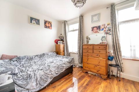 3 bedroom terraced house for sale, Woodend Road, Walthamstow, London, E17