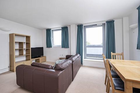 2 bedroom flat to rent, Cable Street, Wapping, London, E1W