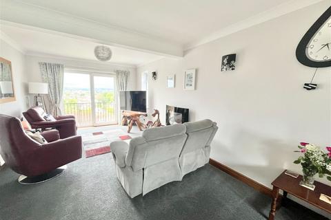 2 bedroom flat for sale, Hookhills Road, Paignton TQ4