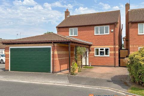 4 bedroom detached house for sale, Holmefield, 8 NG24