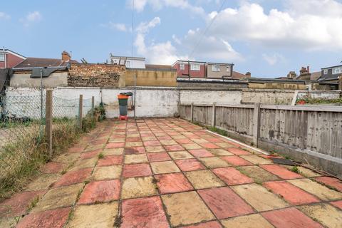 3 bedroom terraced house for sale, Ashley Road, Forest Gate E7