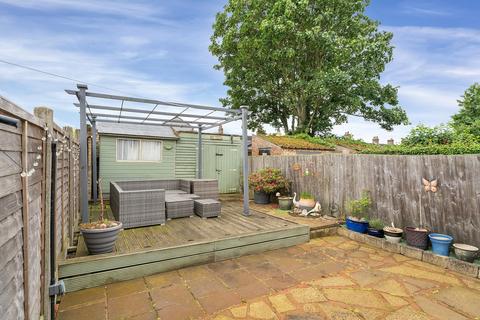 33 Queens Walk, Peterborough, PE2 9AN