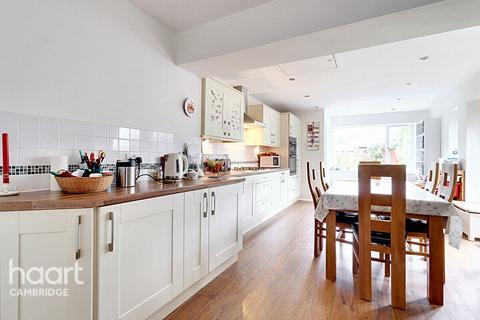 22 Macaulay Avenue, Great Shelford, Cambridge, CB22 5AE