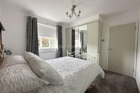 3 Box Close, Laindon, Basildon, SS15 4AG