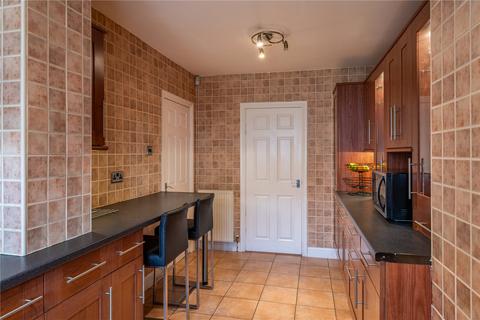 70 Wanderers Avenue, Wolverhampton, WV2 3HW