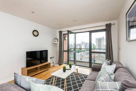 2 bedroom flat to rent, Leeds Street, The Reach, L3