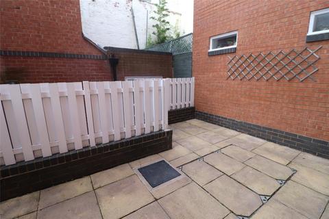 3 bedroom terraced house to rent, Warstone Parade East, Birmingham, B18