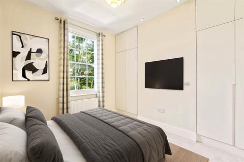 3 bedroom terraced house for sale, Bridge Lane, London, SW11