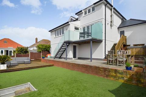 4 bedroom detached house for sale, Harcourt Drive, Herne Bay