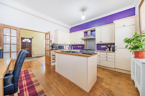 undefined, West Street, Farnham, Surrey, GU9
