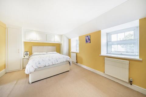 undefined, West Street, Farnham, Surrey, GU9