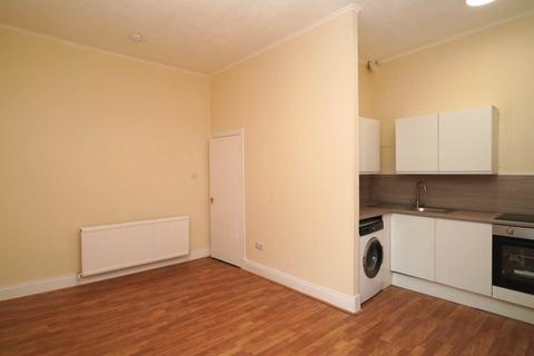 1 bedroom flat to rent, Jamaica Street, Greenock PA15