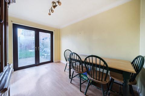 16 Chine Close, Locks Heath, Southampton, SO31 6WA