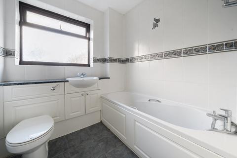 16 Chine Close, Locks Heath, Southampton, SO31 6WA