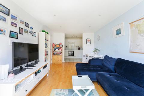 2 bedroom apartment for sale, Fairfield Road, London, E3