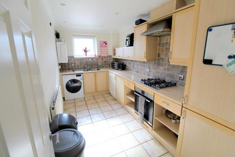 2 bedroom flat to rent, Burnham Heights, Burnham