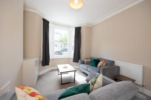 1 bedroom flat to rent, Hargwyne Street, Clapham, London