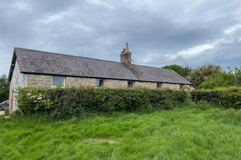 3 bedroom bungalow to rent, Nantglyn Road, Denbigh, Denbighshire, LL16