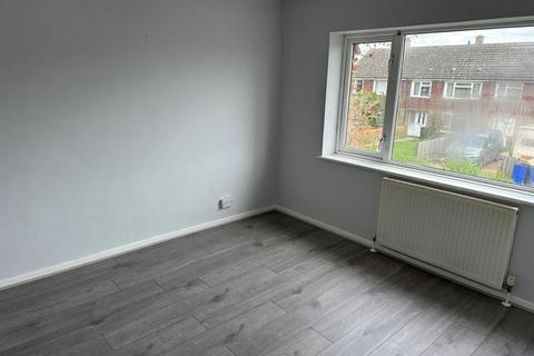 3 bedroom end of terrace house to rent, Danes Road,  Bicester,  OX26