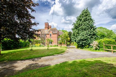 3 bedroom semi-detached house for sale, Sinton Green, Worcester WR2