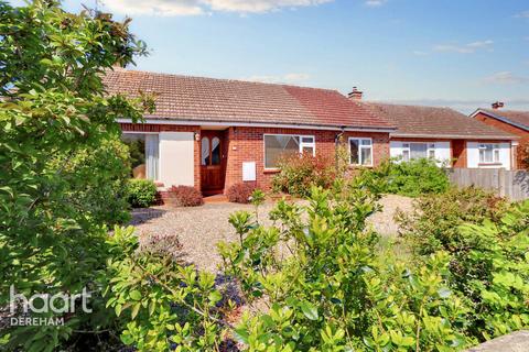 3 bedroom detached bungalow for sale, Smithtyne Avenue, Dereham