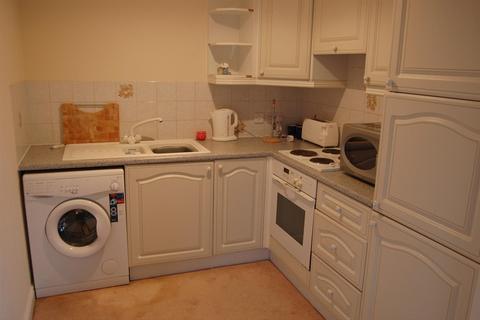 2 bedroom flat to rent, Victoria Mansions, Ashton On Ribble PR2