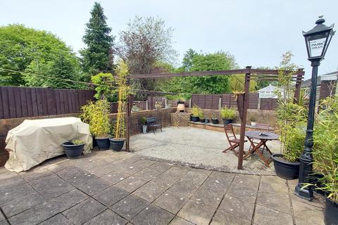 2 bedroom semi-detached house to rent, Studfold, Chorley PR7