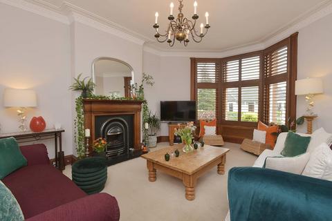 4 bedroom end of terrace house for sale, 15 Seaforth Drive, Blackhall, Edinburgh, EH4 2BZ