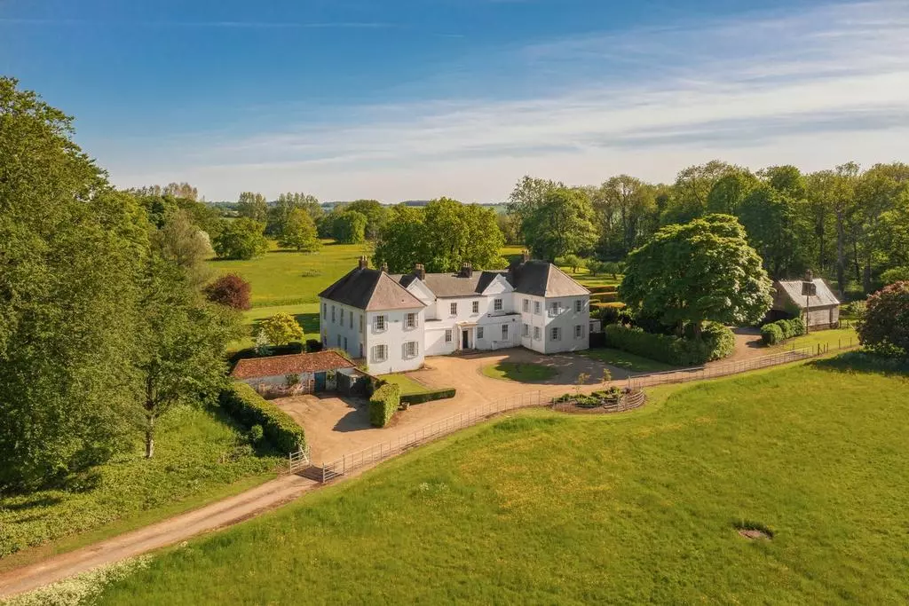 10 bedroom country house for sale