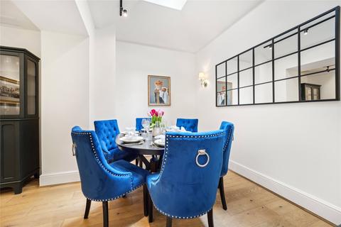 2 bedroom apartment to rent, Montagu Square, London, W1H