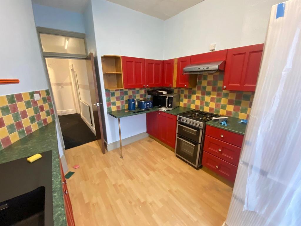 Kitchen 1