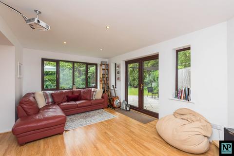 undefined, Morpeth, Dosthill, Tamworth, B77