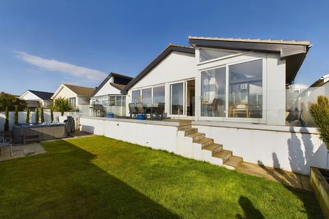 3 bedroom detached bungalow for sale, Marine Drive, Ogmore-By-Sea, Bridgend, Bridgend County. CF32