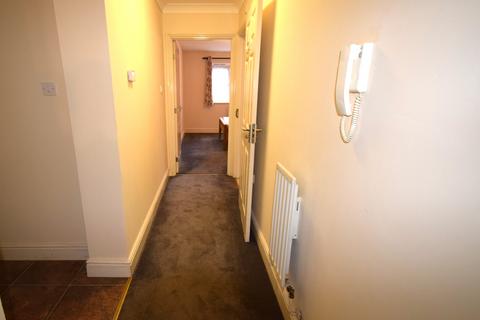 1 bedroom flat to rent, Roxeth Green Avenue, Harrow HA2