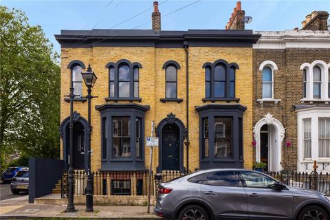 3 bedroom house for sale, Alderney Road, Stepney, London, E1